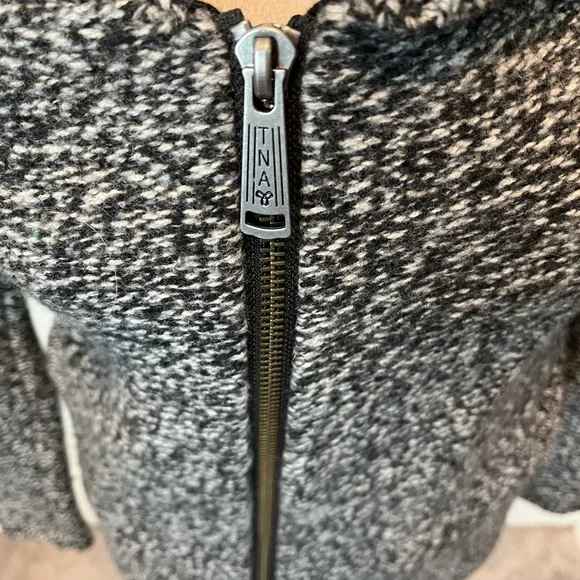 TNA from Aritizia size XS 100% wool zippered cardigan - Picture 4 of 14